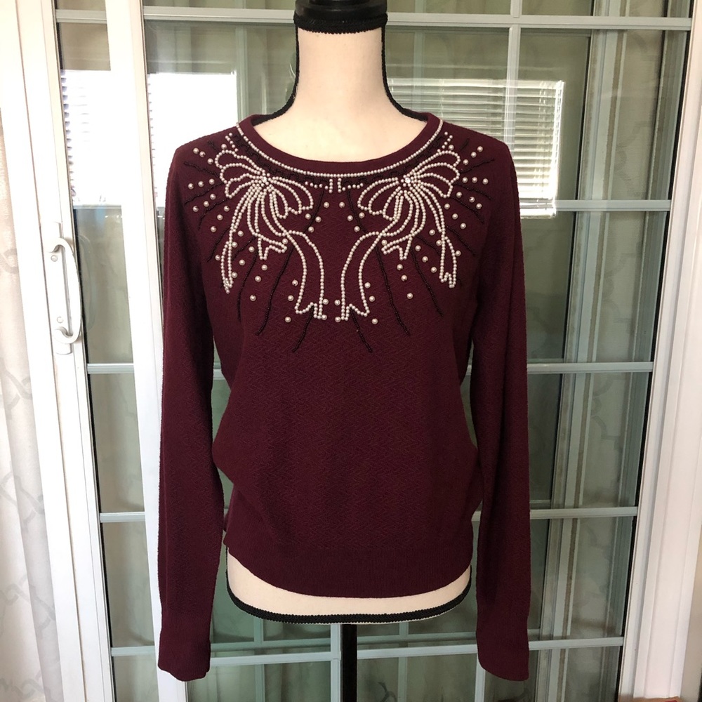 NWT gorgeous fielel flower sweater - medium